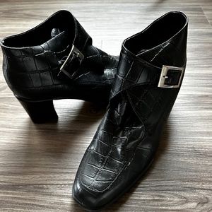 Ankle Boots CALICO Black Textured Leather  Size 10M